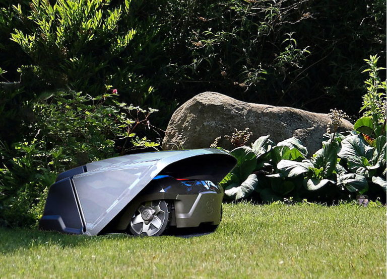 20 Useful Accessories Every Robotic Mower Owner Should Have